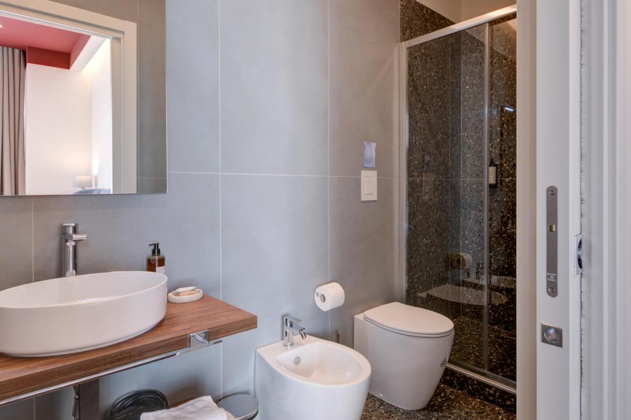 Well Suites - Piazza Dei Martiri Naples Exterior photo