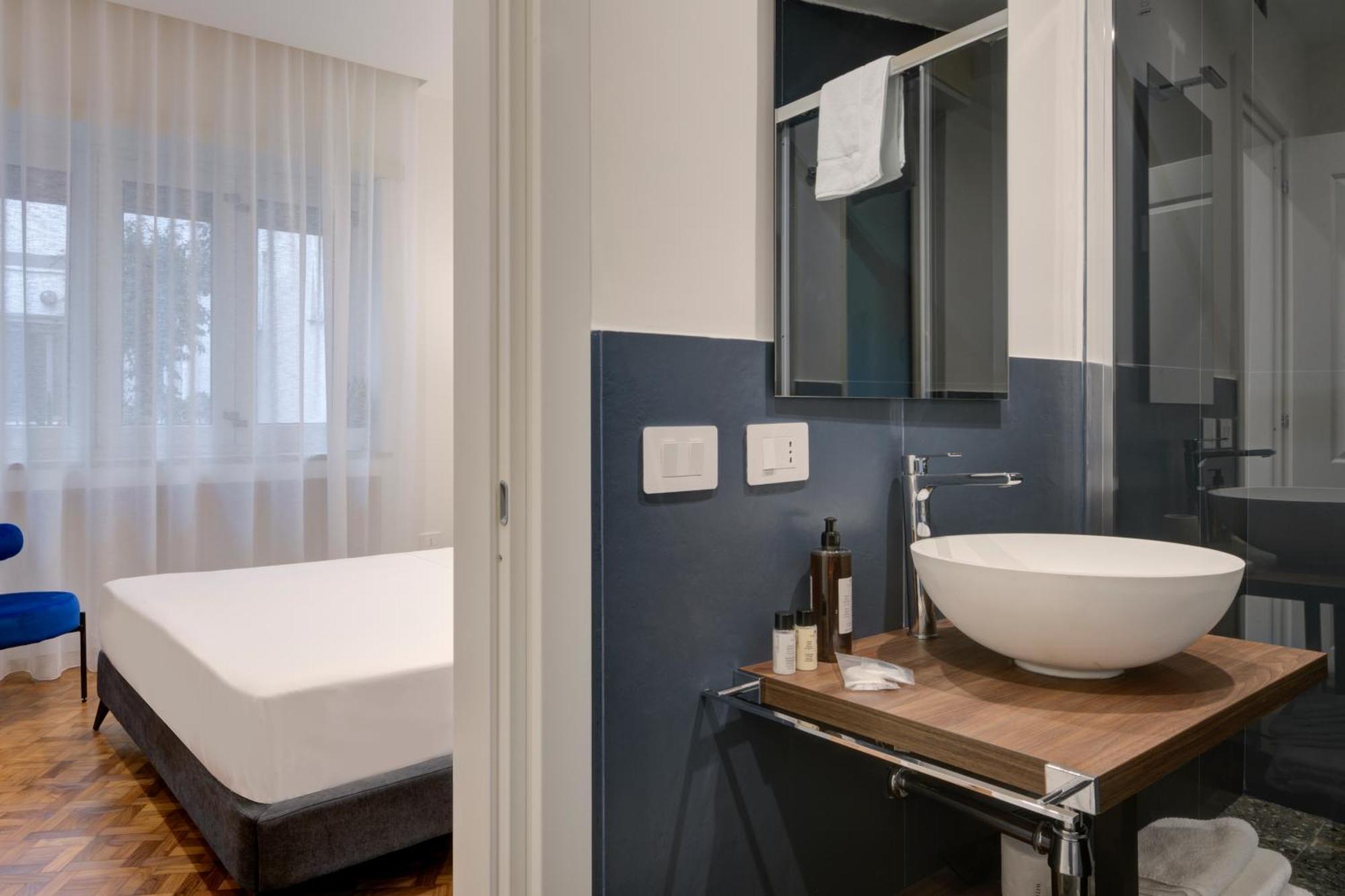 Well Suites - Piazza Dei Martiri Naples Exterior photo