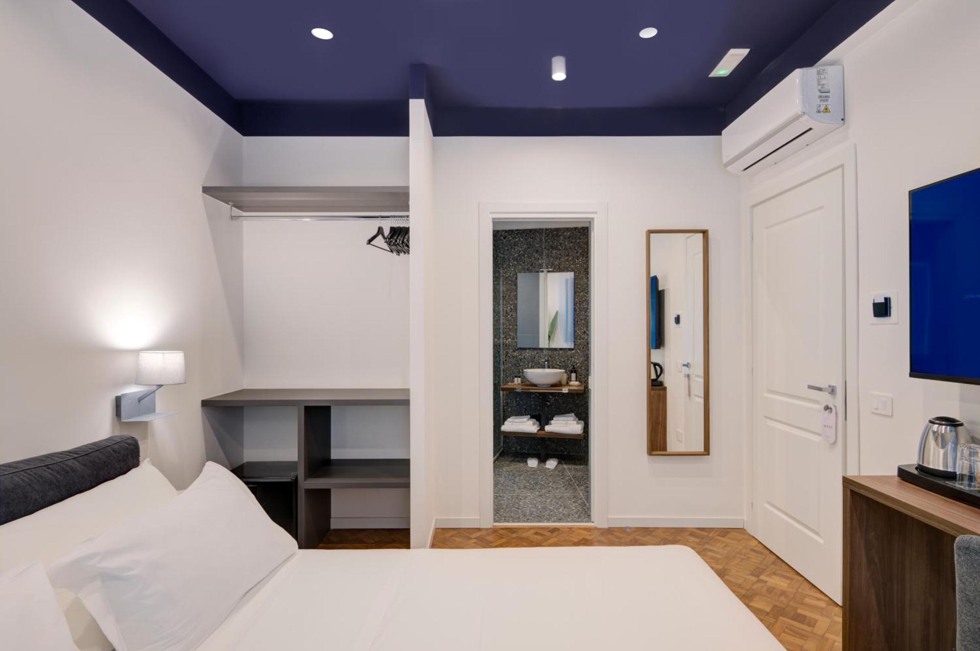 Well Suites - Piazza Dei Martiri Naples Exterior photo